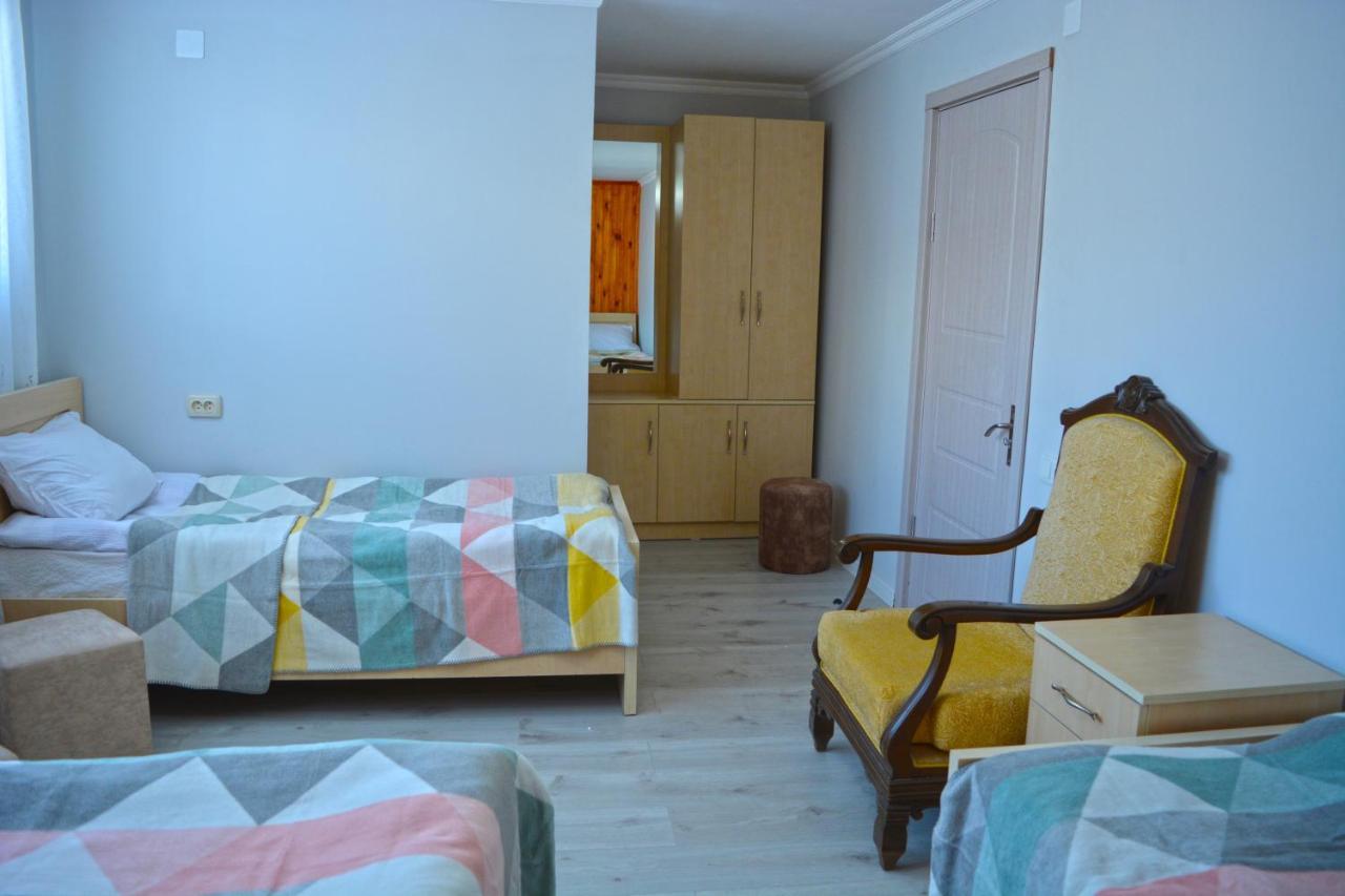 Guesthouse Of Manoni Ratiani Mestia Esterno foto