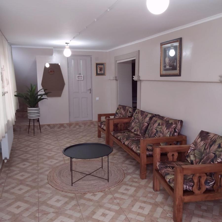 Guesthouse Of Manoni Ratiani Mestia Esterno foto